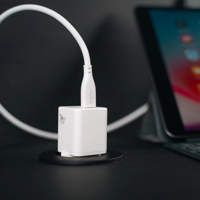 Aqiila Silicon USB-C/Lightni. 2.0 60W 2m Charging cable 