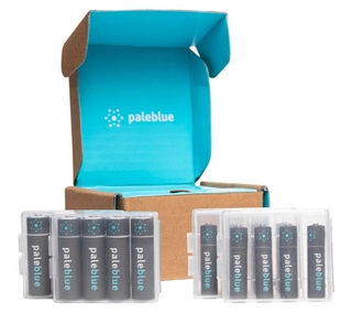Pale Blue Sustainability Kit 8xAA/8xAAA Included 2 USB-C cables &amp; battery cases