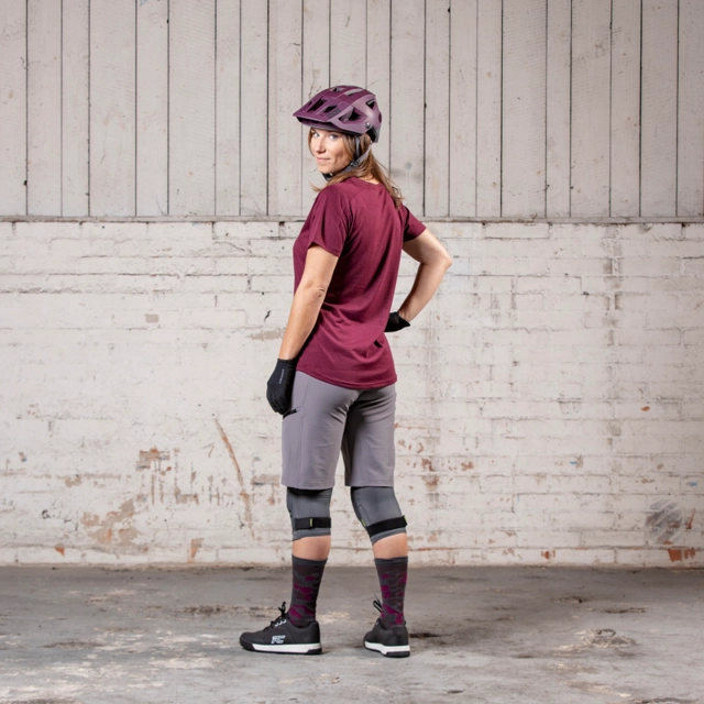 iXS Flow Women Tech tee Contour Raisin- 36 