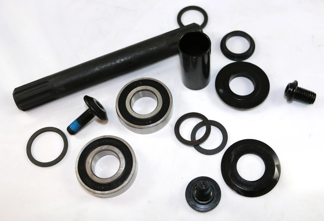 Bottom bracket BMX Euro w/ 8-spline axle 